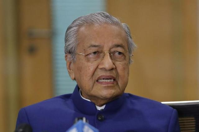 Malaysian ex-PM Mahathir admitted to hospital again 