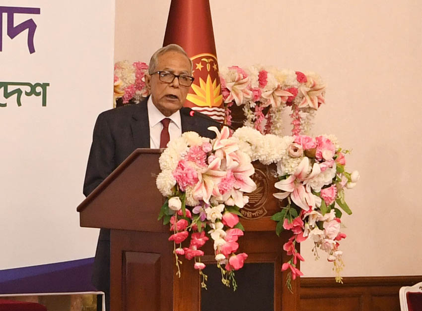 President asks police to ensure 'hassle free' services