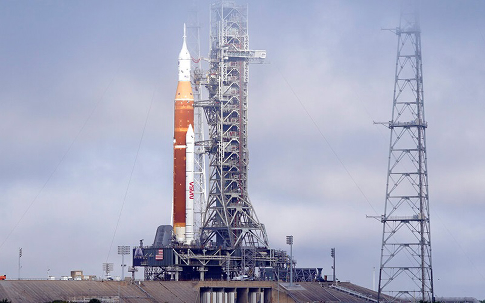 NASA begins critical final test on mega Moon rocket News