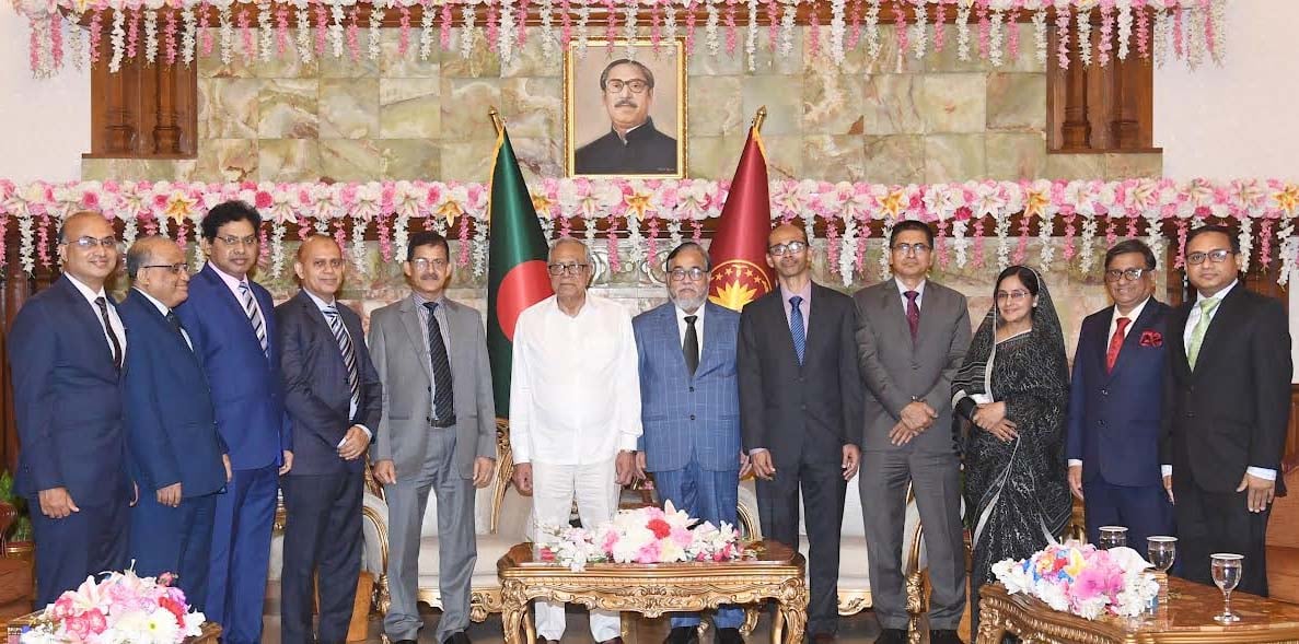 President asks judges to increase use of modern technology in judiciary