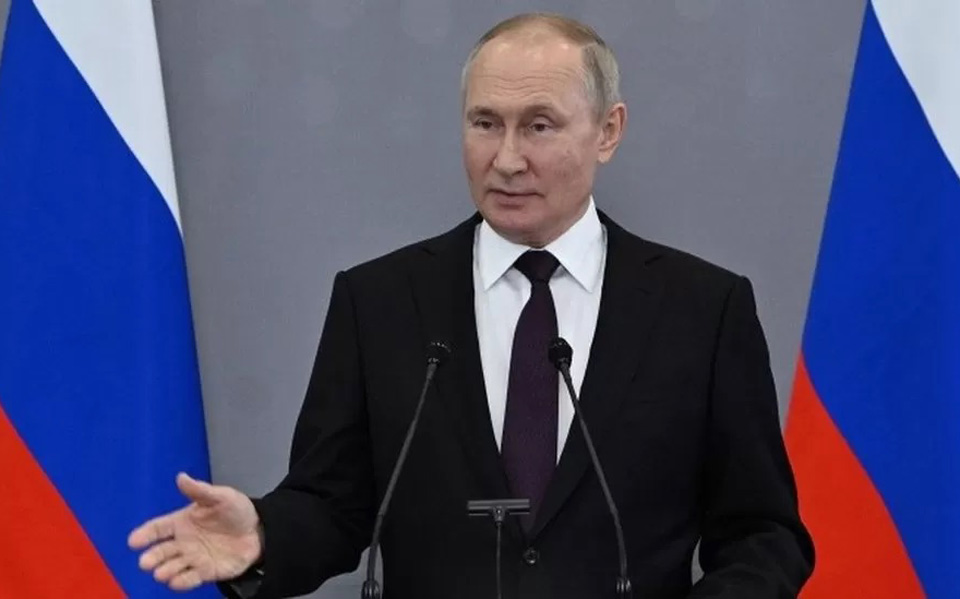 Defiant Putin says Russia ‘doing everything right’ in Ukraine