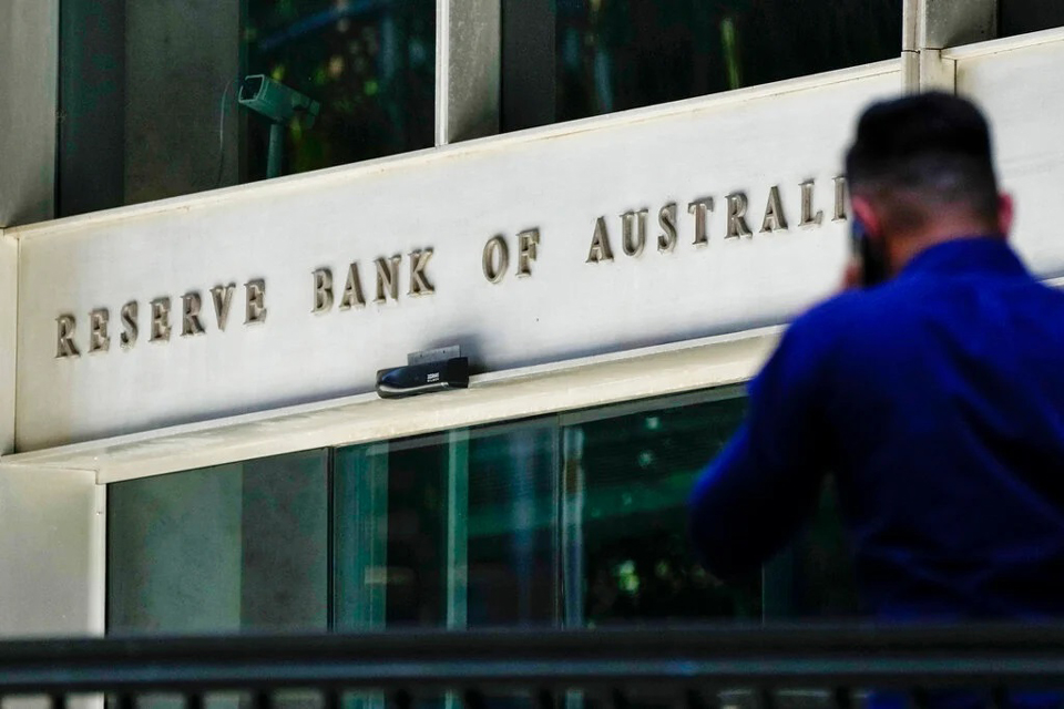 Australia Hikes Interest Rates Sounds Warning On Mortgage Crunch australia-hikes-interest-rates-sounds-warning-on-mortgage-crunch