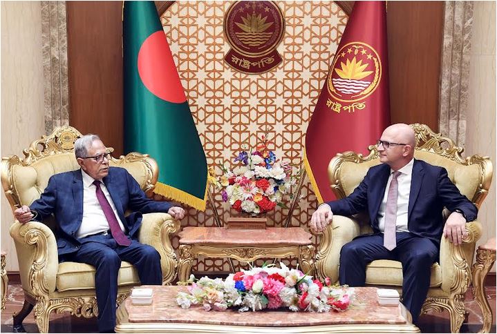 Outgoing Turkish envoy calls on President at Bangabhaban