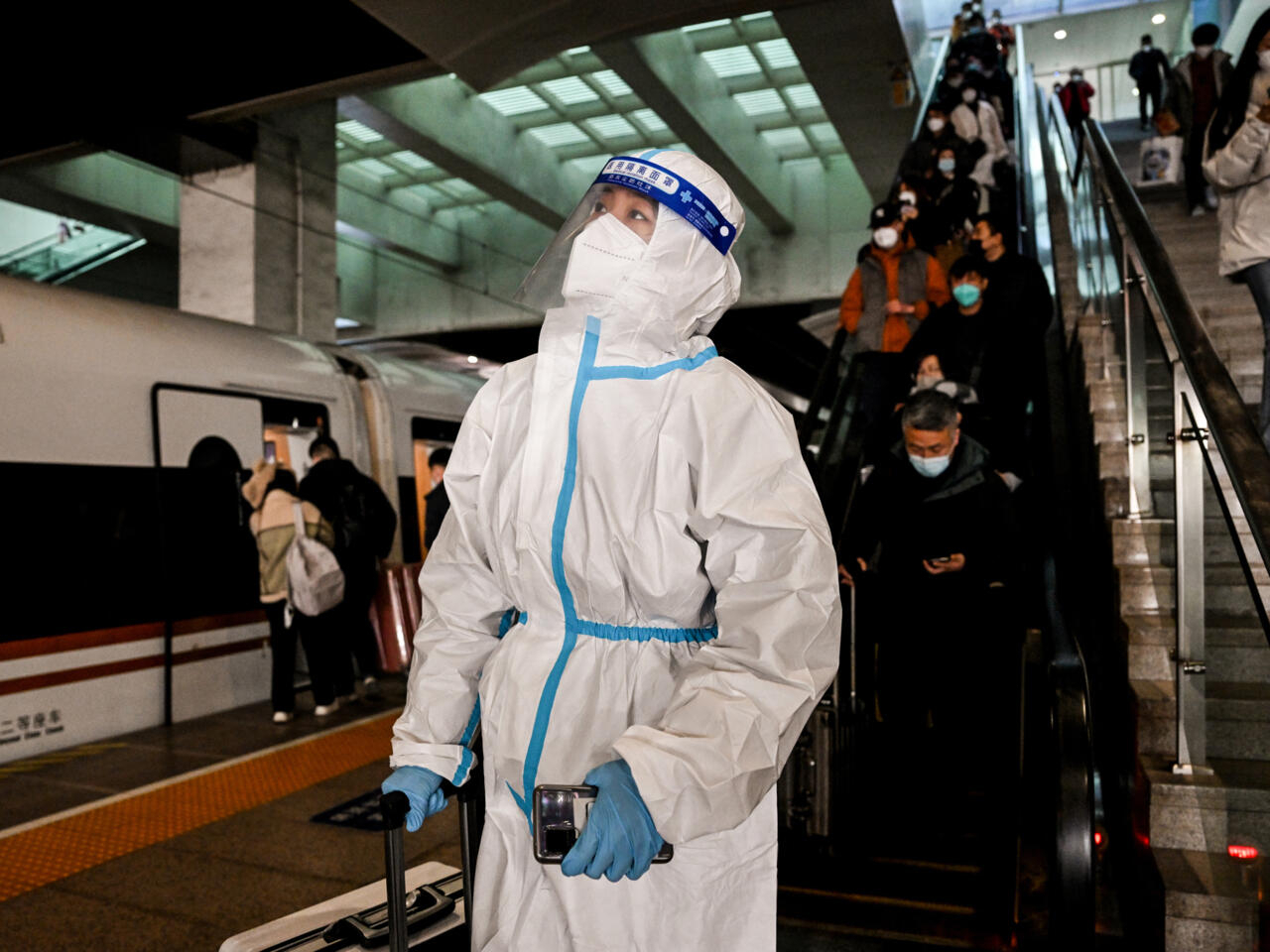 Global alarm grows over China's Covid surge 