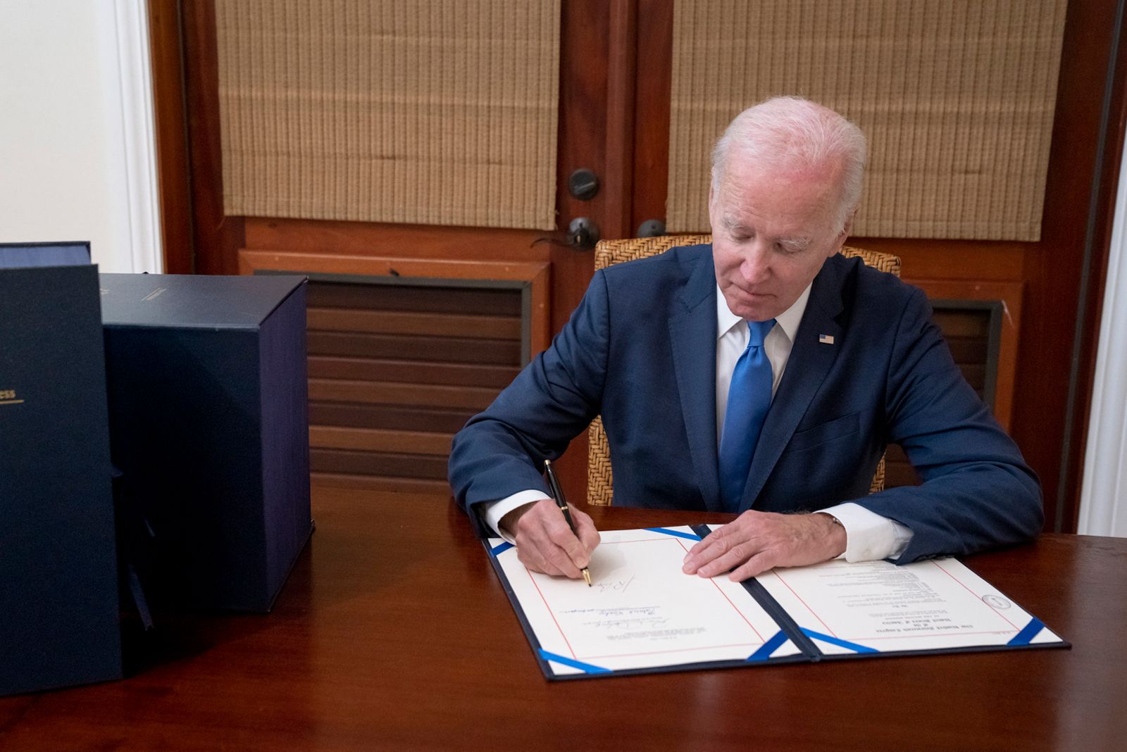 Biden signs 1.7 trillion US government spending bill International