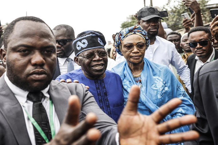 nigeria-ruling-party-candidate-takes-election-lead-rivals-claim-fraud
