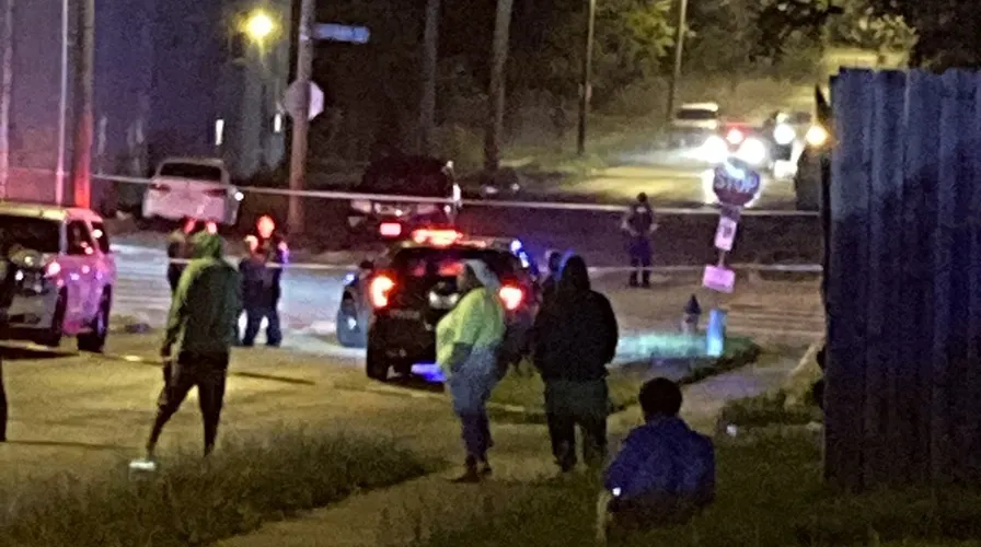 3-dead-in-shooting-at-kansas-city-bar-in-us-or-international