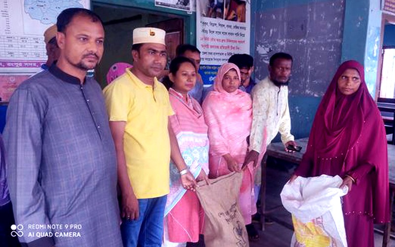 2 863 45 Tonnes Of VGF Rice Being Distributed In Rangpur District 2-863-45-tonnes-of-vgf-rice-being-distributed-in-rangpur-district