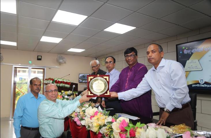 7 teachers, 226 students get engineering dean's award in RU - Vimarsana News