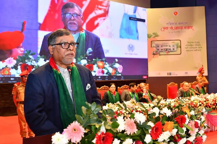 Govt introduces emergency healthcare services at 500 health centres: Maleque