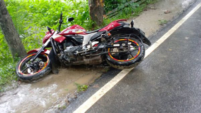 Two youths killed in Gaibandha road accident