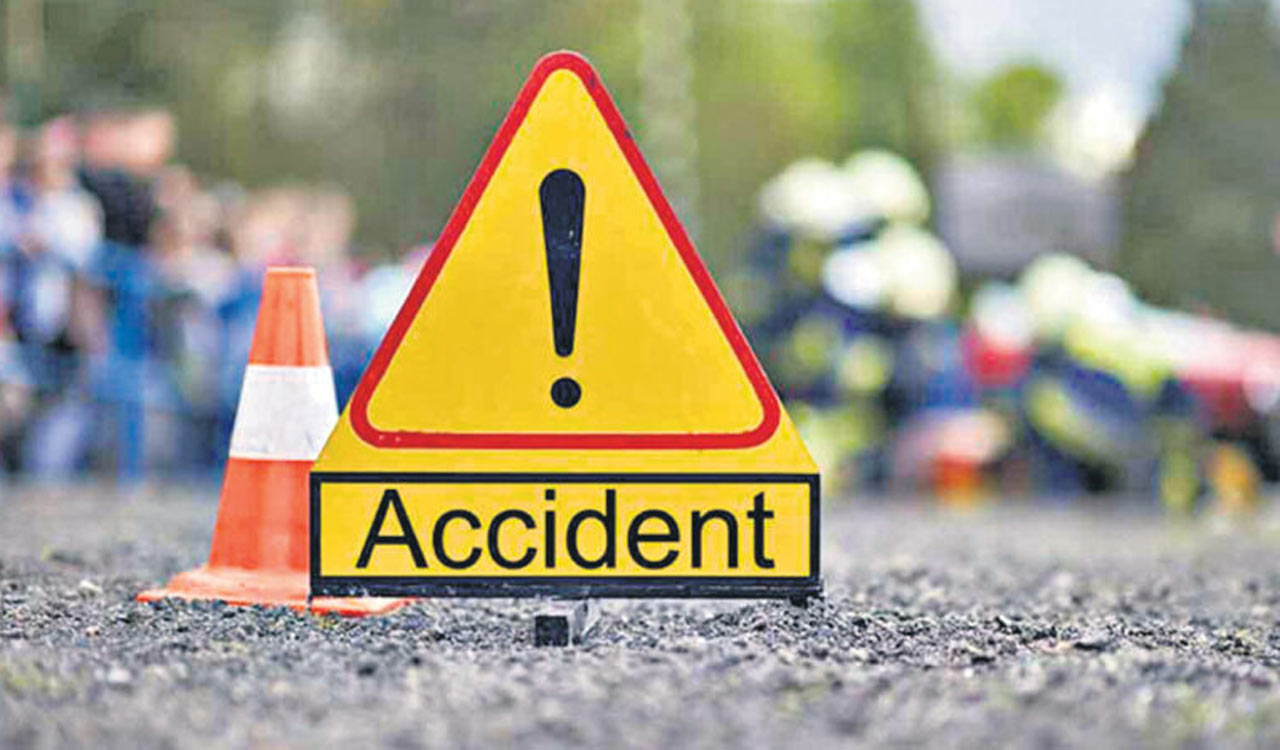 Two killed in Brahmanbaria road accident
