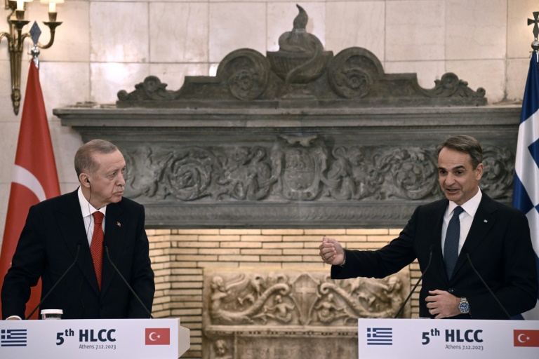 Yunanistan Başbakanı ilişkileri geliştirmek amacıyla Türkiye’yi ziyaret etti