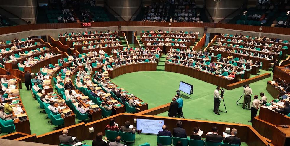 Lawmakers term proposed budget 'realistic, pro-people'