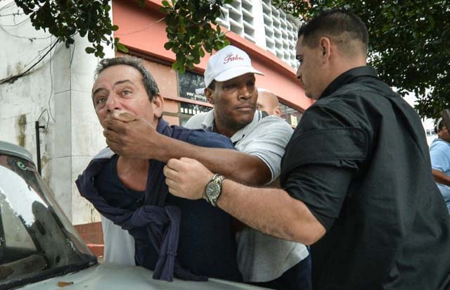 Cuban journalist says authorities forced him into exile