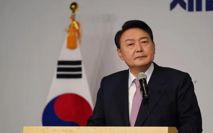 Arrest deadline for impeached South Korean president enters final day