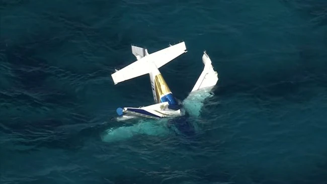 Three dead after seaplane crashes near Australian tourist hotspot