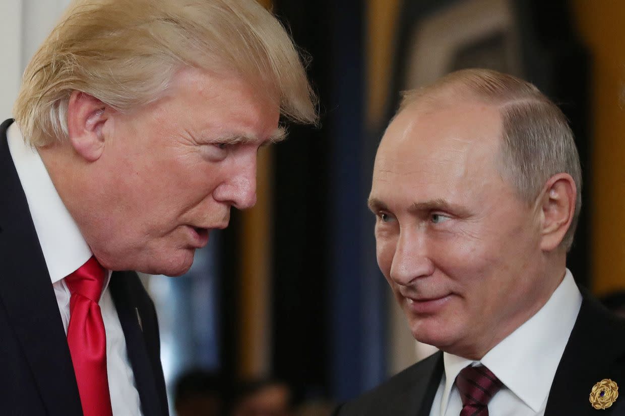 Trump says arranging a meeting with Putin
