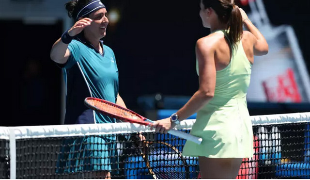 Scratchy Navarro dumps Jabeur out of Australian Open