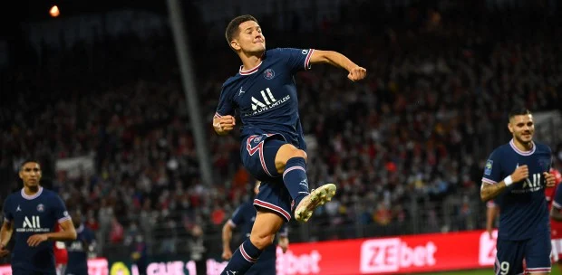 Champions League giants scrap for knockout spots