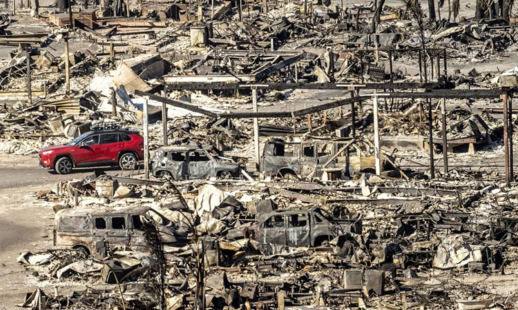 'Extremely critical' risk as winds whip fire-weary Los Angeles