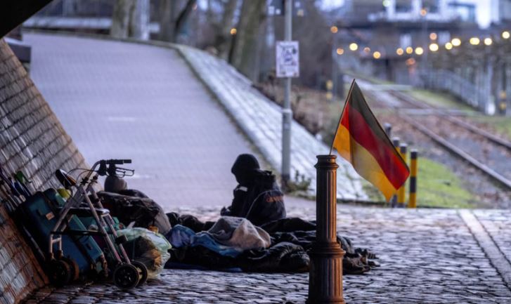 German unemployment nears 3 mn as economic woes weigh 