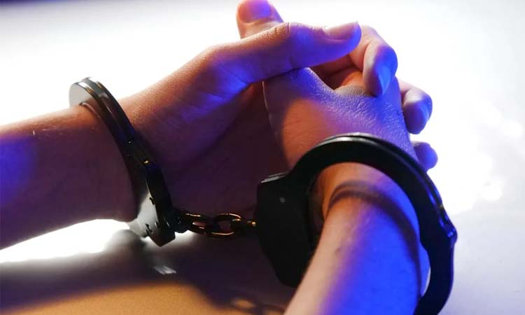 3 robbers held with weapons in Kumarkhali