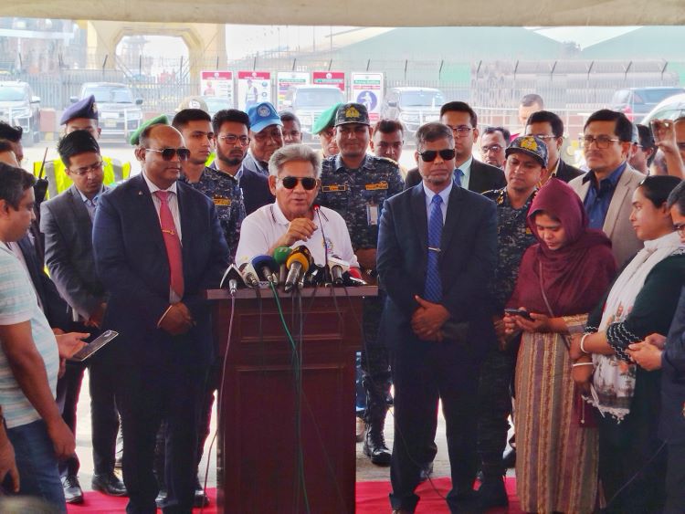 Seaport at Teknaf, study to build Ghumdhum land port: Shipping Advisor