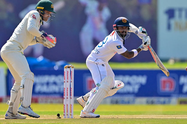 Australia 85-2 after Sri Lanka strike early in second Test