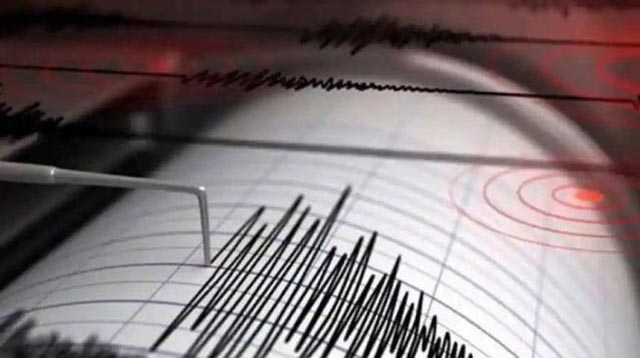 Magnitude 7.6 quake shakes Caribbean, tsunami advisory issued