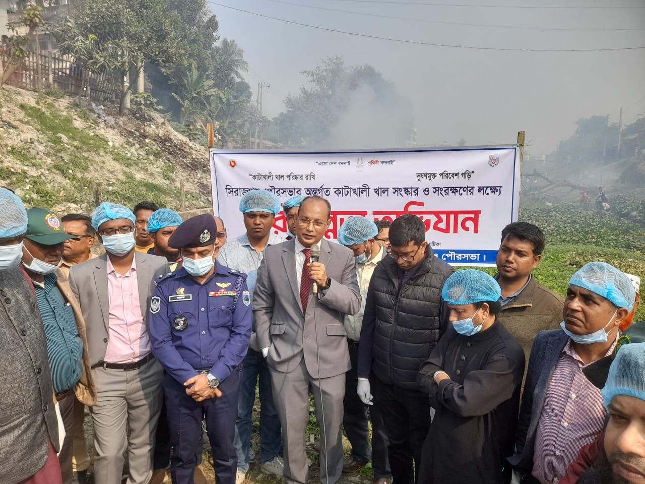 Cleanliness drive begins in Katakhali River in Sirajganj 