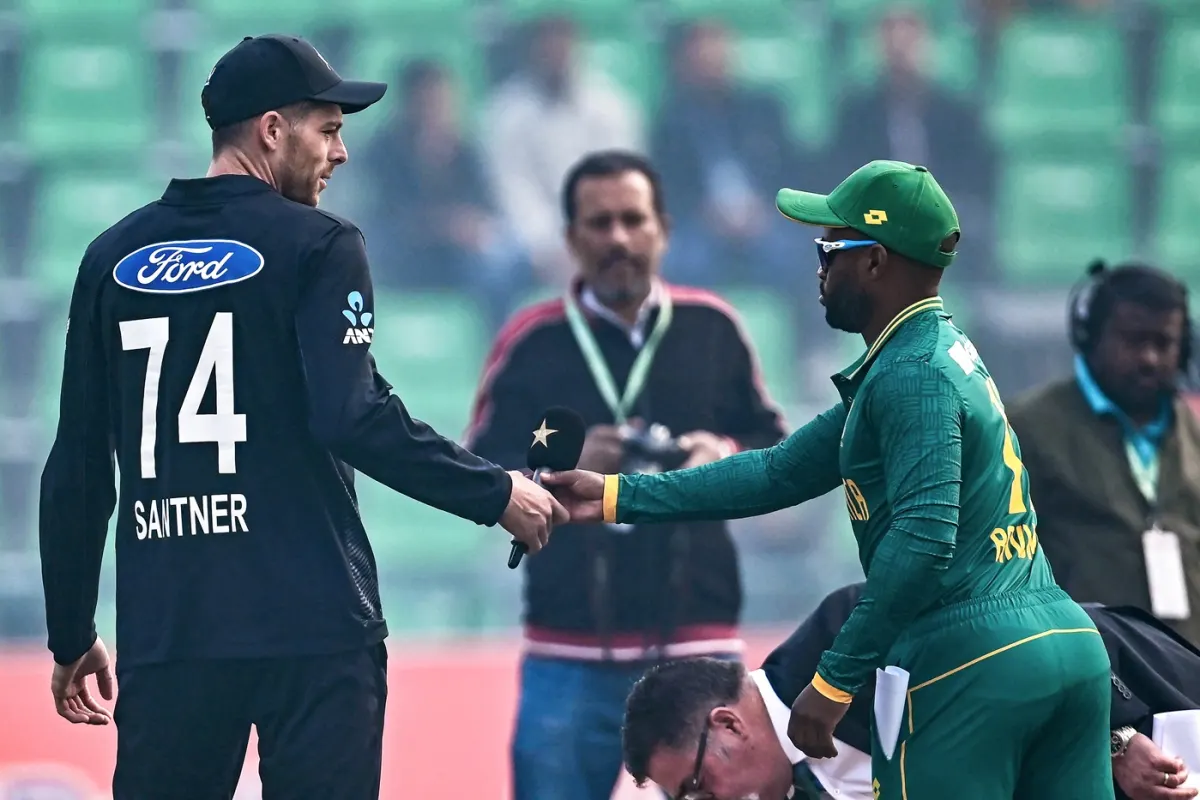 New Zealand win toss, bowl against South Africa in tri-series