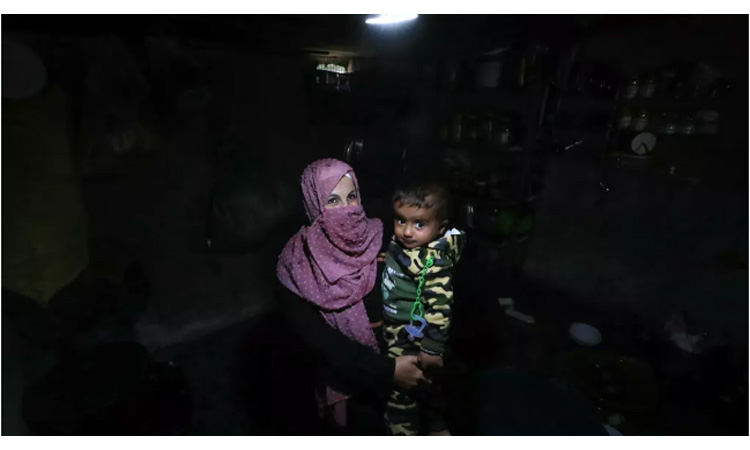 Syrians stuck in camps after finding homes destroyed