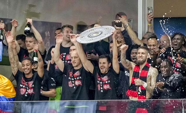 Leverkusen plan 'perfect day' by derailing Bayern title push