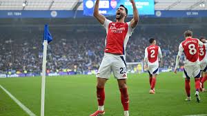 Arsenal close gap on leaders Liverpool, Marmoush treble lifts Man City