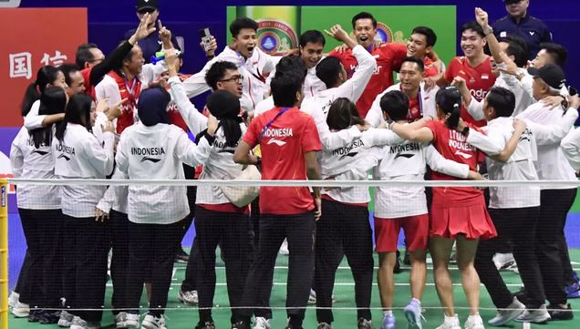Indonesia beat China to clinch first Asia mixed team badminton title