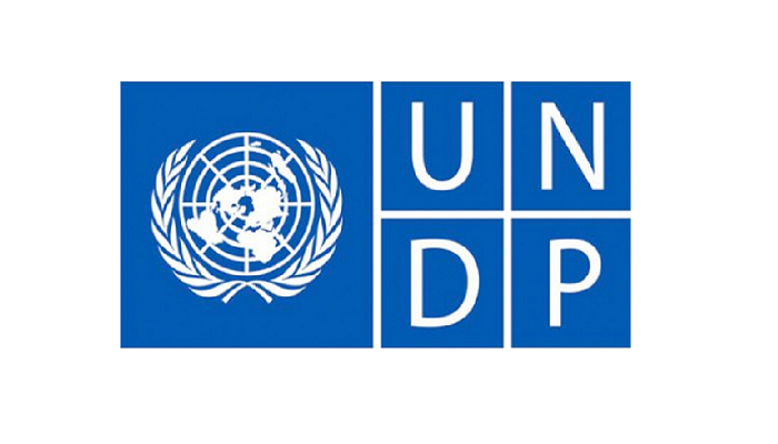 UNDP recognizes university clubs for raising awareness on air pollution