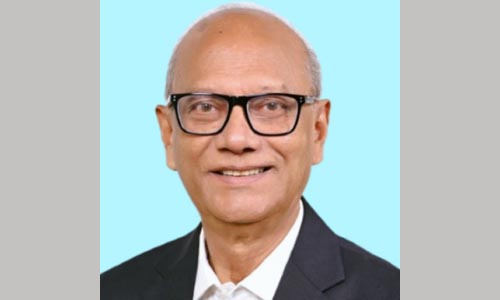 Travel ban imposed on ex-minister Nahid, 8 others