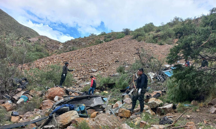 At least 30 killed after Bolivia bus plunges into ravine