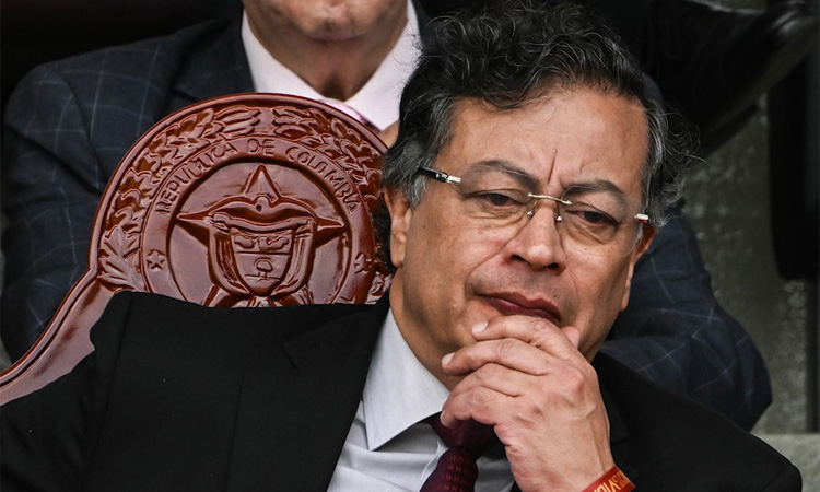 Colombian president alleges plot to down his plane with missiles