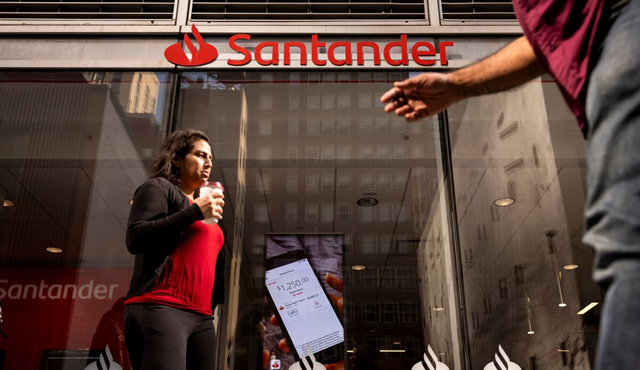Santander to invest $2 bn in Mexico despite tariff threat