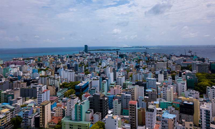 IMF urges tighter fiscal controls to save Maldives