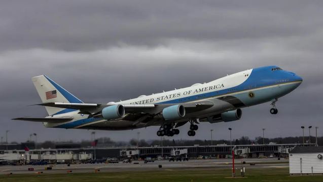 Trump considering 'alternatives' to Boeing for Air Force One contract