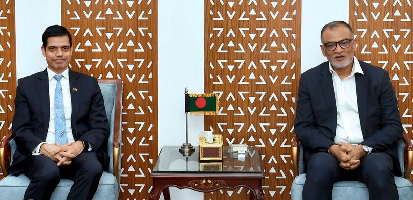 Nepalese Ambassador meets Commerce Adviser