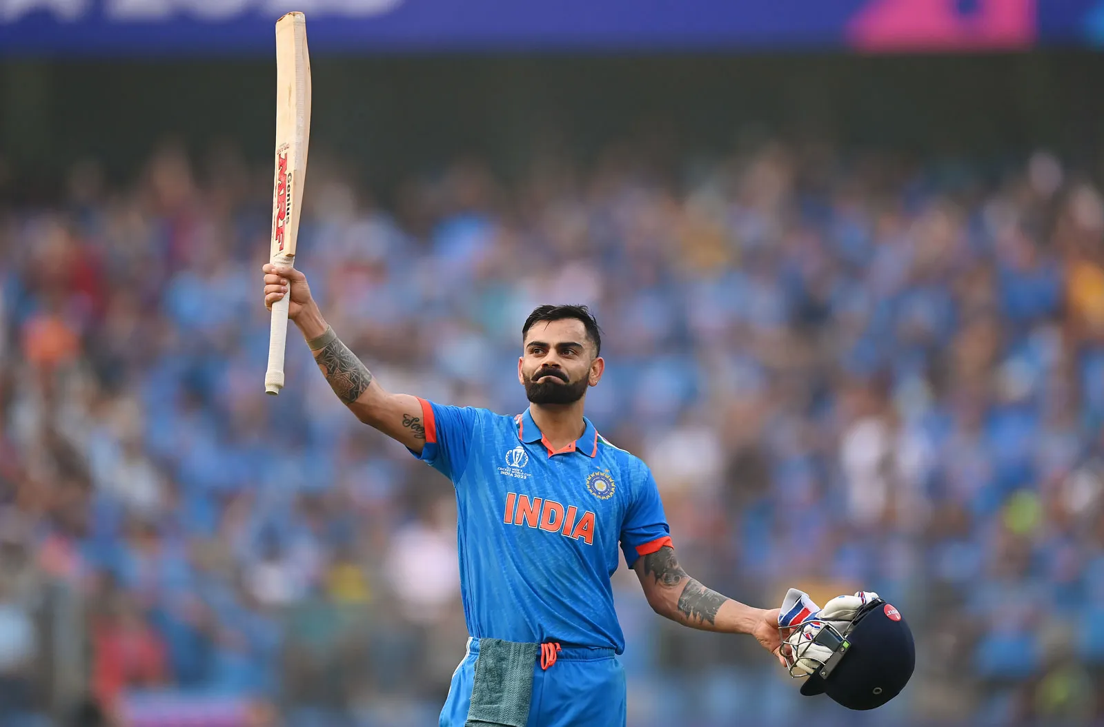 India's Virat Kohli reaches 14,000 ODI runs