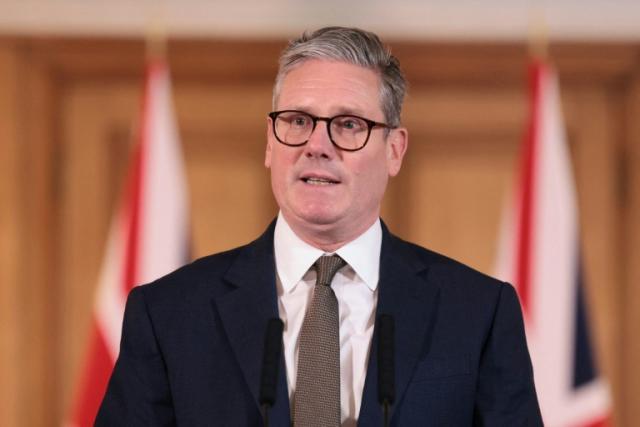 UK to invest o200 million in site of oil refinery closure