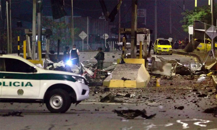 17 wounded in latest Colombia explosives attack