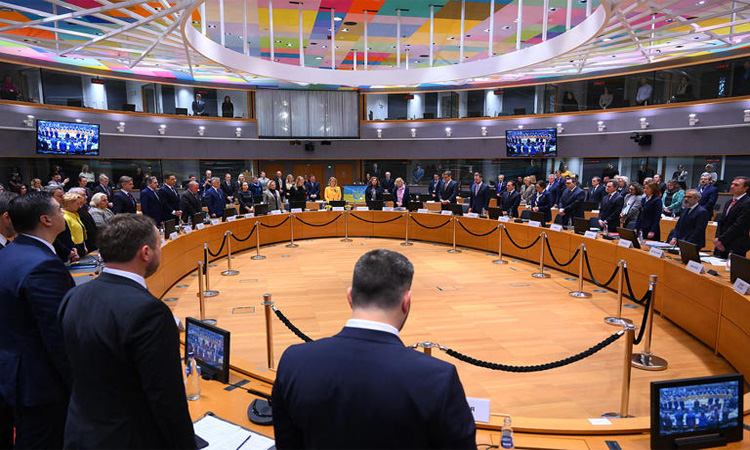 EU suspends sanctions on key Syria economic sectors