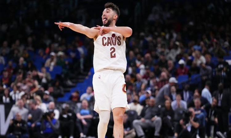 Cavaliers and Celtics extend winning streaks in NBA