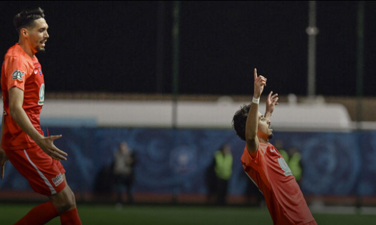 Fourth division Cannes into French Cup semis